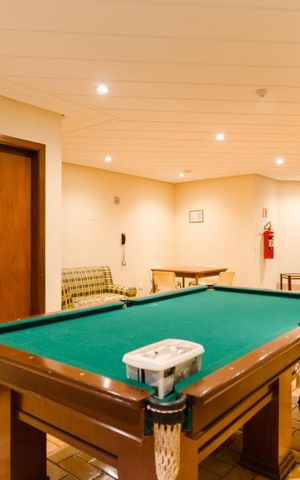 Apartamento à venda com 150m², 4 quartos e 3 vagas Apartamento à venda com 150m², 4 quartos e 3 vagasÁrea comum - jogos