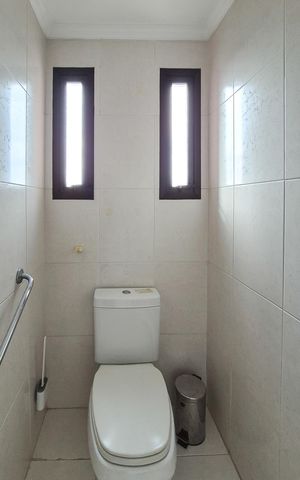 Apartamento à venda com 150m², 4 quartos e 3 vagas Apartamento à venda com 150m², 4 quartos e 3 vagasBanheiro Social