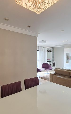 Apartamento à venda com 150m², 4 quartos e 3 vagas Apartamento à venda com 150m², 4 quartos e 3 vagasSala