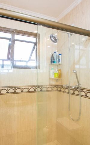 Apartamento à venda com 139m², 4 quartos e 2 vagas Apartamento à venda com 139m², 4 quartos e 2 vagasBanheiro social