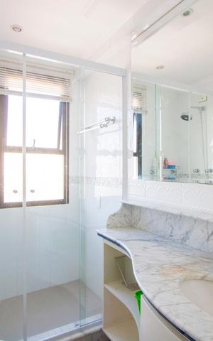 Apartamento à venda com 139m², 4 quartos e 2 vagas Apartamento à venda com 139m², 4 quartos e 2 vagasBanheiro do quarto 1