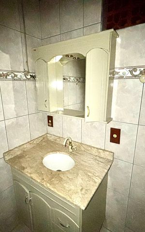 Casa para alugar com 40m², 1 quarto e sem vaga Casa para alugar com 40m², 1 quarto e sem vagaBanheiro