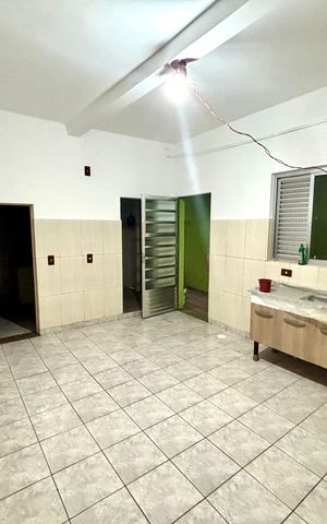 Casa para alugar com 40m², 1 quarto e sem vaga Casa para alugar com 40m², 1 quarto e sem vagaSala/Cozinha