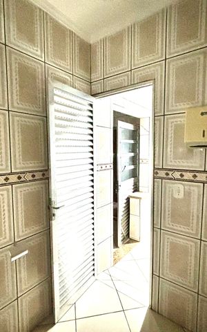 Casa para alugar com 36m², 1 quarto e sem vaga