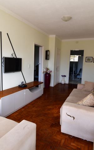 Casa para alugar com 194m², 3 quartos e 2 vagasSala