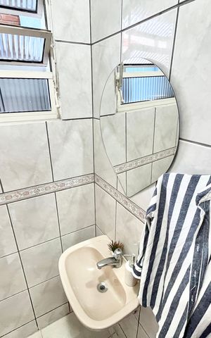 Casa à venda com 250m², 3 quartos e 2 vagas Casa à venda com 250m², 3 quartos e 2 vagasBanheiro Área comum - Churrasqueira