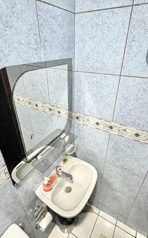 Casa à venda com 250m², 3 quartos e 2 vagas Casa à venda com 250m², 3 quartos e 2 vagasBanheiro de serviço