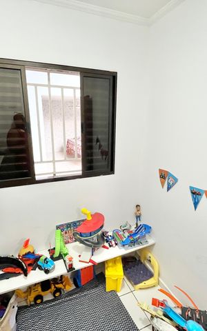 Casa à venda com 250m², 3 quartos e 2 vagas