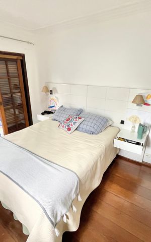 Casa à venda com 250m², 3 quartos e 2 vagas Casa à venda com 250m², 3 quartos e 2 vagasQuarto Suíte