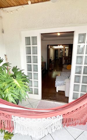 Casa à venda com 250m², 3 quartos e 2 vagas Casa à venda com 250m², 3 quartos e 2 vagasVaranda da Sala
