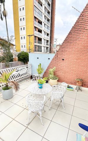 Casa à venda com 250m², 3 quartos e 2 vagas Casa à venda com 250m², 3 quartos e 2 vagasVaranda da Sala