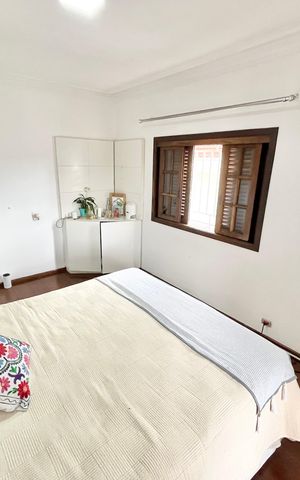Casa à venda com 250m², 3 quartos e 2 vagas Casa à venda com 250m², 3 quartos e 2 vagasQuarto Suíte