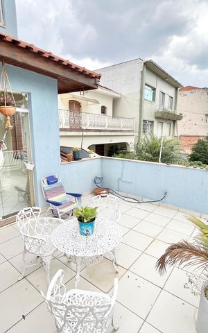 Casa à venda com 250m², 3 quartos e 2 vagas Casa à venda com 250m², 3 quartos e 2 vagasVaranda da Sala