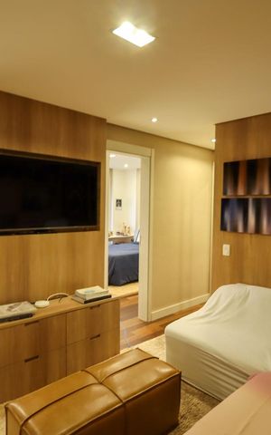 Apartamento à venda com 225m², 3 quartos e 4 vagas Apartamento à venda com 225m², 3 quartos e 4 vagasSala 3