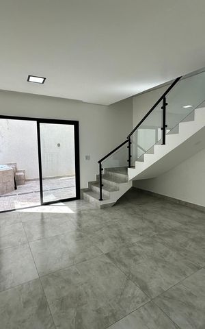 Casa de condomínio à venda com 178m², 3 quartos e 2 vagasSala