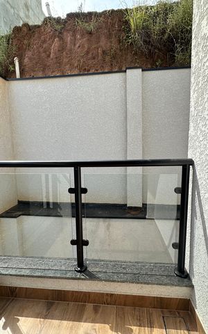 Casa de condomínio à venda com 178m², 3 quartos e 2 vagasVaranda