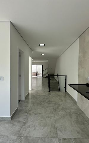 Casa de condomínio à venda com 178m², 3 quartos e 2 vagasChurrasqueira
