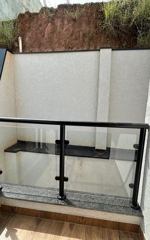 Casa de condomínio à venda com 178m², 3 quartos e 2 vagasVaranda