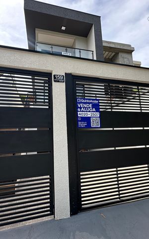 Casa de condomínio à venda com 178m², 3 quartos e 2 vagasFachada