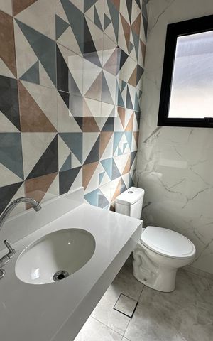 Casa de condomínio à venda com 178m², 3 quartos e 2 vagasLavabo