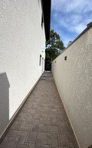 Casa de condomínio à venda com 178m², 3 quartos e 2 vagasQuintal