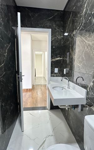Casa de condomínio à venda com 178m², 3 quartos e 2 vagasBanheiro da Suíte 1