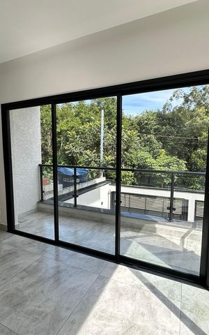 Casa de condomínio à venda com 178m², 3 quartos e 2 vagasChurrasqueira