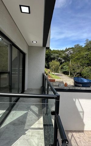 Casa de condomínio à venda com 178m², 3 quartos e 2 vagasQuintal