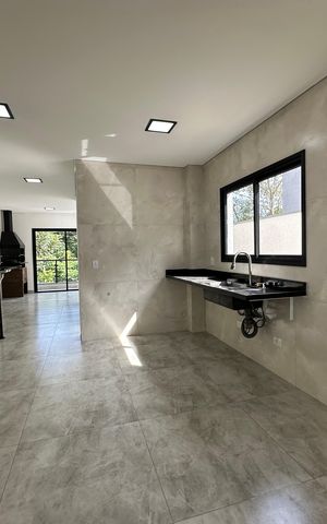 Casa de condomínio à venda com 178m², 3 quartos e 2 vagasCozinha