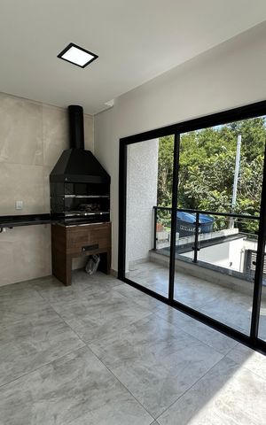 Casa de condomínio à venda com 178m², 3 quartos e 2 vagasSala