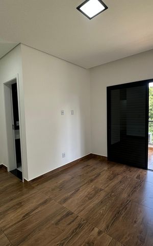 Casa de condomínio à venda com 178m², 3 quartos e 2 vagasSuíte 1