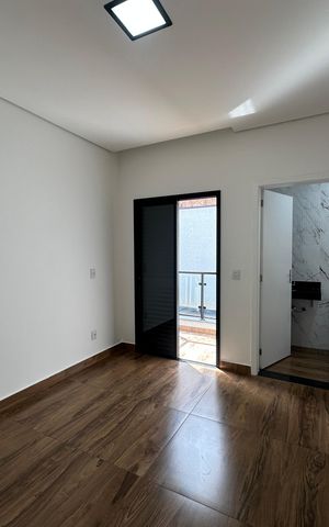Casa de condomínio à venda com 178m², 3 quartos e 2 vagasSuíte 3