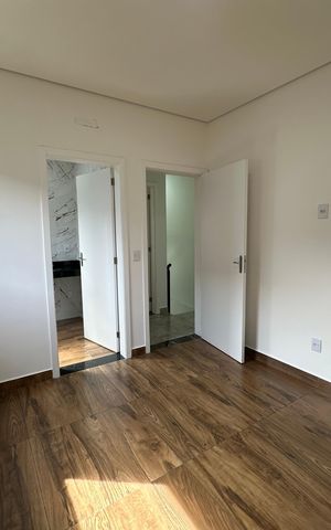 Casa de condomínio à venda com 178m², 3 quartos e 2 vagasSuíte 2