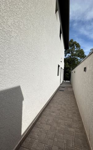 Casa de condomínio à venda com 178m², 3 quartos e 2 vagasQuintal