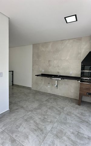Casa de condomínio à venda com 178m², 3 quartos e 2 vagasChurrasqueira