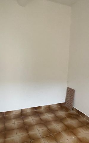 Casa para alugar com 90m², 2 quartos e sem vaga Casa para alugar com 90m², 2 quartos e sem vagaSala