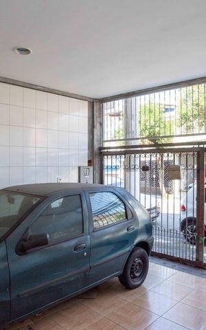 Casa à venda com 196m², 3 quartos e 2 vagasGaragem