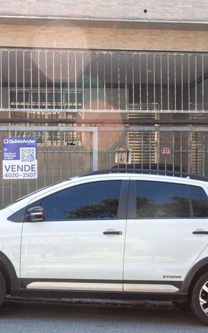 Casa à venda com 196m², 3 quartos e 2 vagasFachada