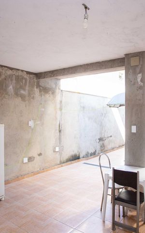 Casa à venda com 196m², 3 quartos e 2 vagasÁrea de Serviço/Quintal
