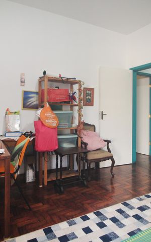 Casa à venda com 271m², 4 quartos e 4 vagas