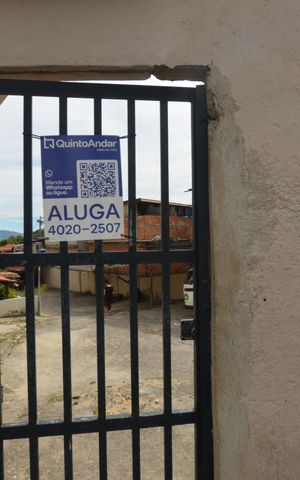 Apartamento para alugar com 65m², 2 quartos e 1 vagaPlaca instalada
