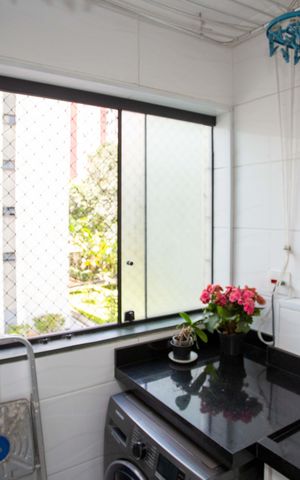 Apartamento à venda com 65m², 3 quartos e 1 vagaÁrea de Serviço