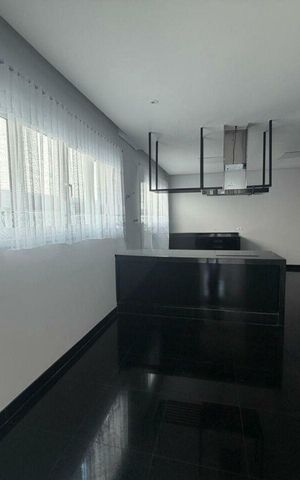Casa de condomínio para alugar com 810m², 4 quartos e 4 vagas