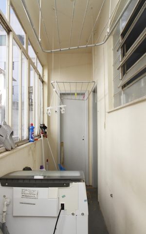 Apartamento à venda com 90m², 3 quartos e sem vagaÁrea de Serviço