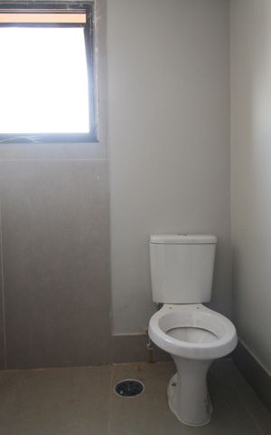 Apartamento à venda com 195m², 3 quartos e 4 vagasBanheiro suíte 2