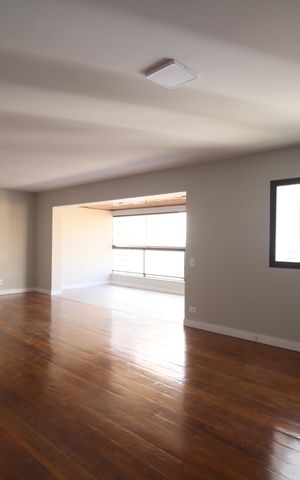 Apartamento à venda com 195m², 3 quartos e 4 vagasSala