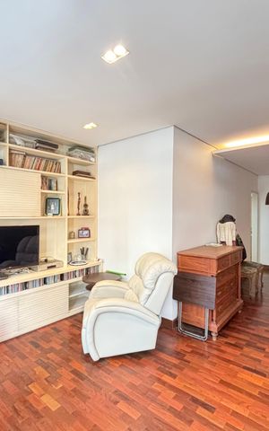Apartamento à venda com 90m², 1 quarto e 1 vaga Apartamento à venda com 90m², 1 quarto e 1 vagaSala