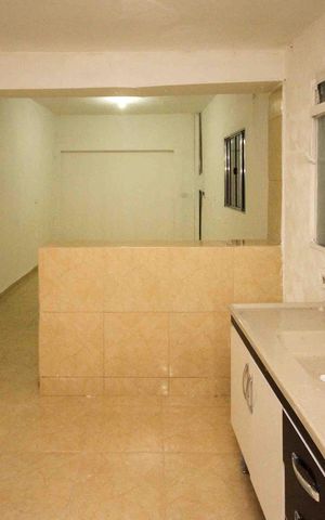 Casa para alugar com 180m², 2 quartos e 1 vaga Casa para alugar com 180m², 2 quartos e 1 vagaCozinha