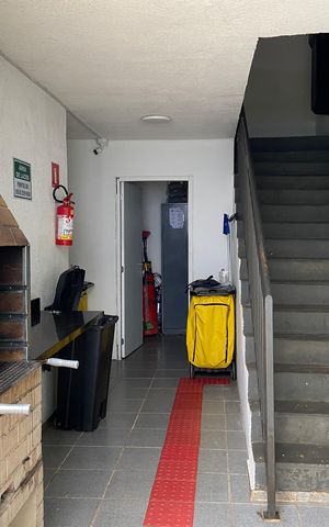 Apartamento à venda com 42m², 2 quartos e 1 vaga Apartamento à venda com 42m², 2 quartos e 1 vagaÁrea comum - Salão de festas