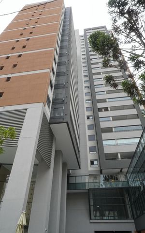 Apartamento à venda com 37m², 1 quarto e 1 vagaFachada